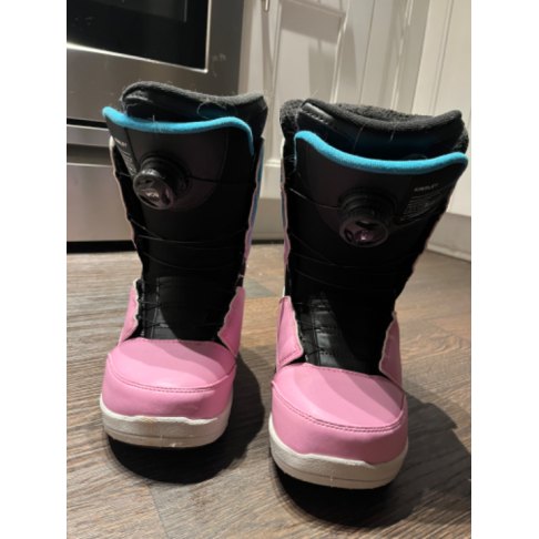 K2 Snowboard Boots Women s 8 Online now