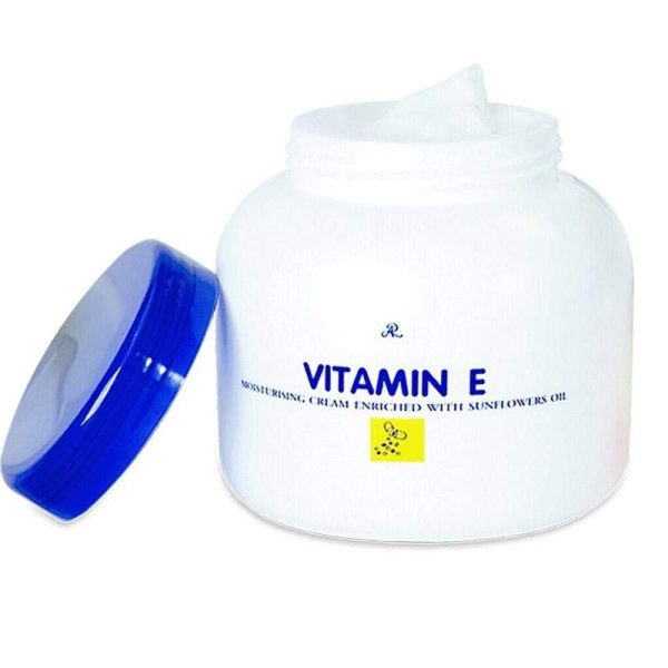 AR Vitamin E Moisturising Cream & Facial Wash - 200ml+190g (Offer) Fashion